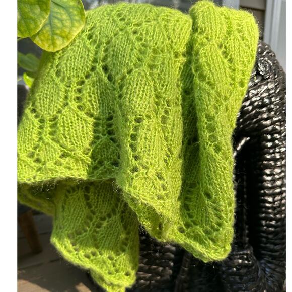 Mohair Wool Crochet Blanket lime green Hand Made Diamond Knit Throw 68x48” - Picture 5 of 10